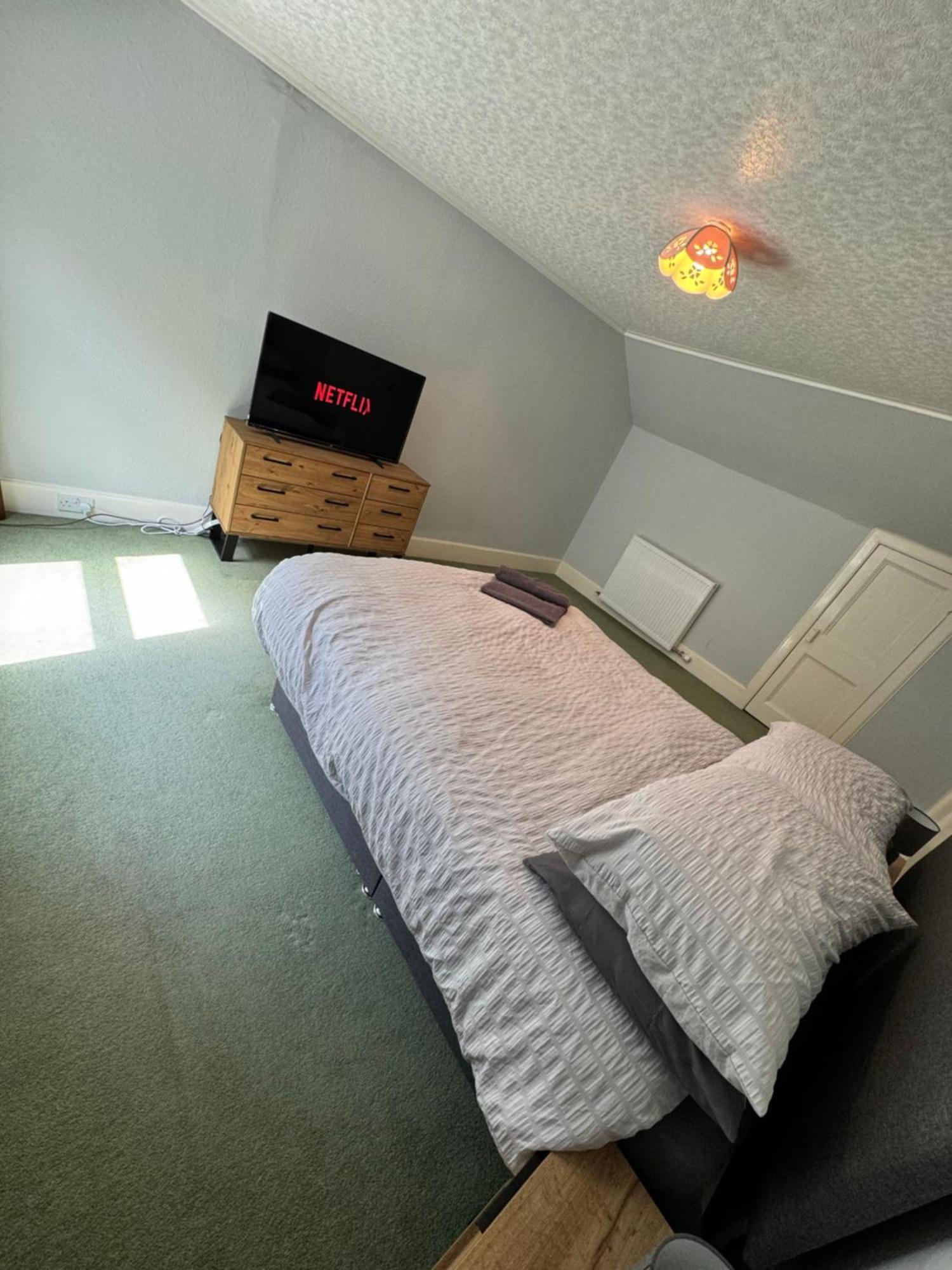 4 Bed Harbour House Apartment Уик Екстериор снимка